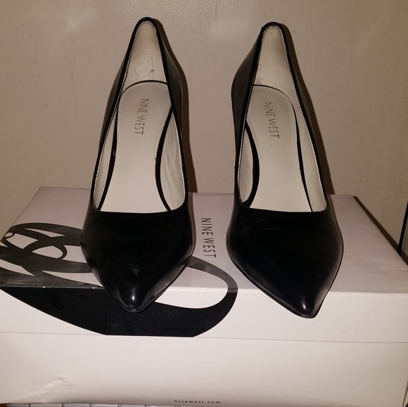 Nine West Black Leather Heels - Picture 2 of 4